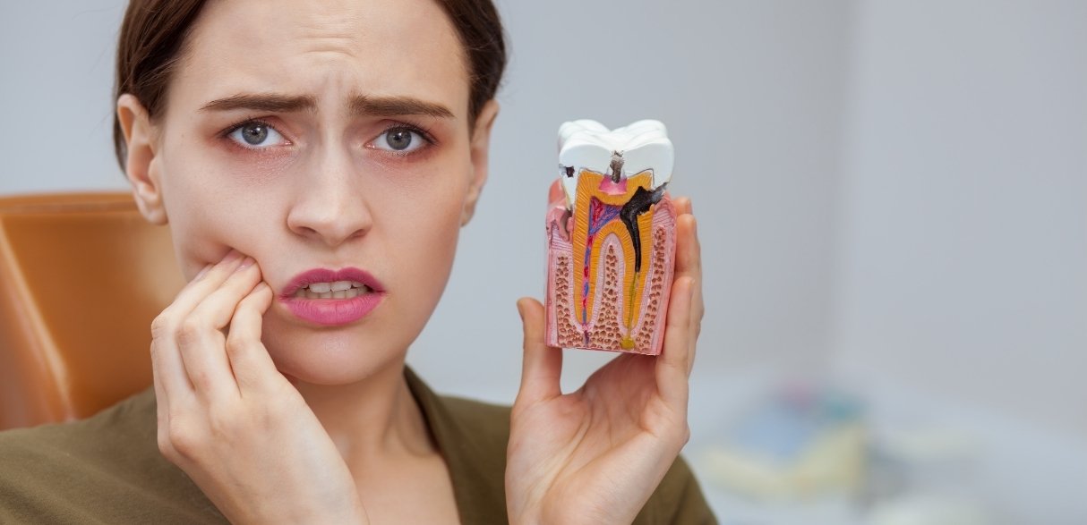 signs that indicate you need emergency dental care